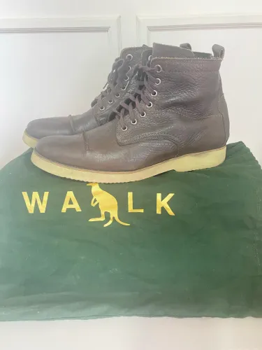 Bota em couro marrom TAM 44 semi nova Side Walk 