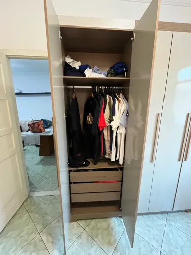 Guarda-Roupa Casal Bartira Diplomata 7 Portas de Bater 6 Gavetas Internas