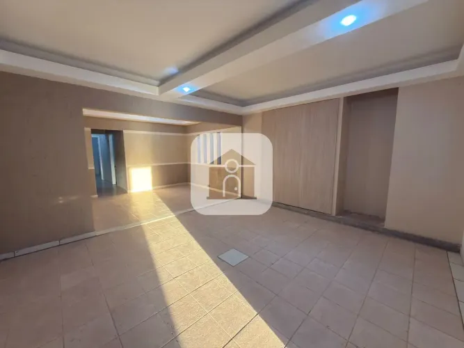 Casa disponível para locação no bairro Granada