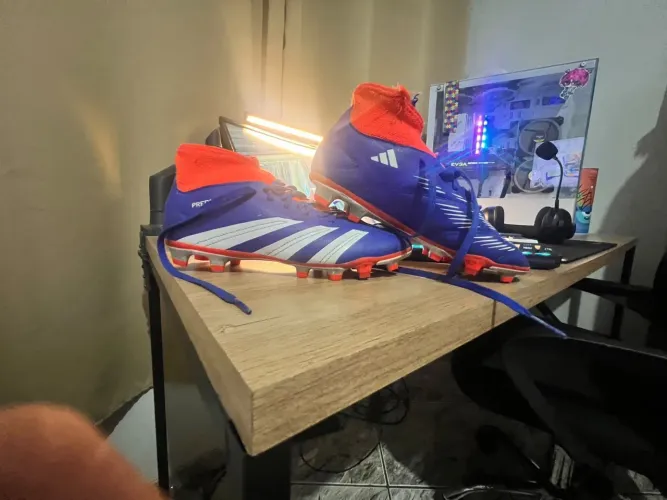 Chuteira adidas predador tamanho 34