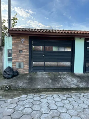 Vendo casa em Caraguatatuba com piscina