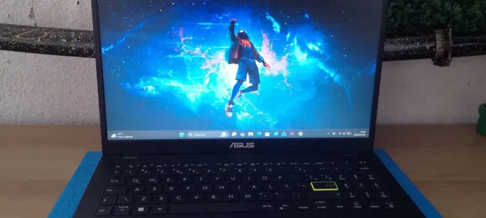 Notebook ASUS VivoBook E510MAB Intel Celeron N4020 4GB RAM Windows 11