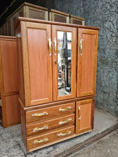 Guarda roupa de 3 portas novo frete grátis 