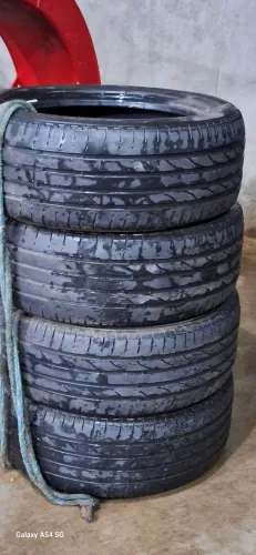04 Pneus 235/50/18