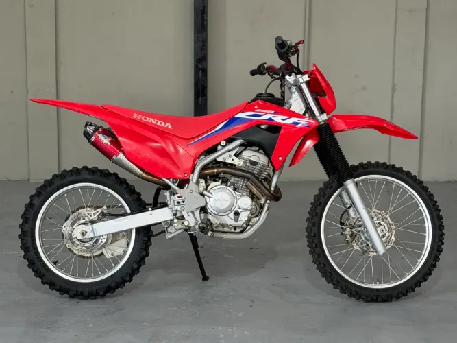 Honda CRF 250F ÚNICO DONO - Igual zero km