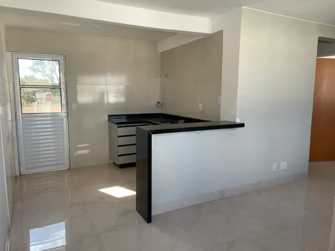 Aluga-se Apartamento