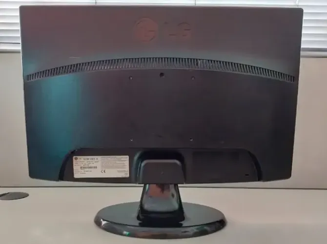 Monitor LG W2043s Led 20 Widescreen (usado)