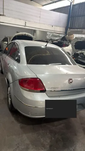 Fiat Linea Essence Dualogic 1.8 Flex 16V 4P 2013