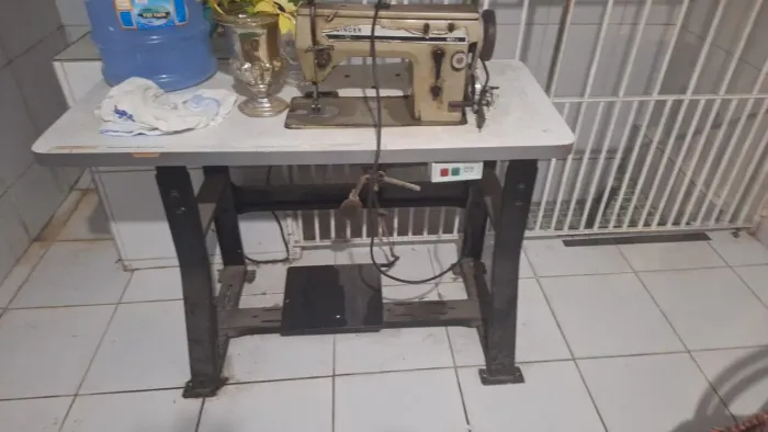 Máquina de costura