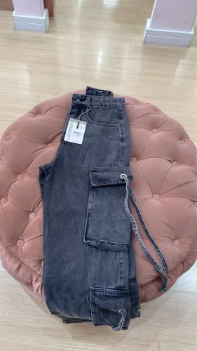 Vendo Calça Cargo Jeans Feminina Nova com Etiqueta