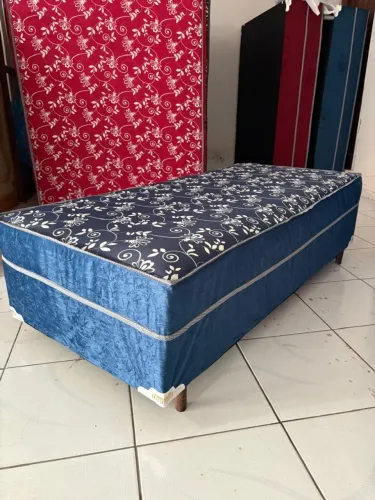 Cama de solteiro de mola
