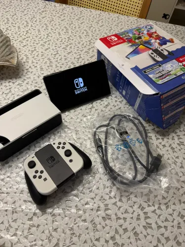 Nintendo Switch 64gb oled