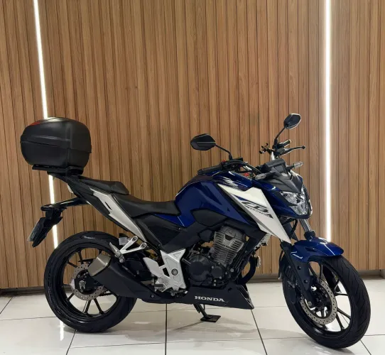 Moto Honda CB 300F TWISTER 2026 GARANTIA CCS