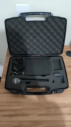 Kit Shure SLX4 + Microfone Beta 58A
