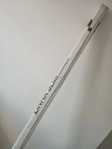 Vendo 8 MT de rodapé polietileno novo na caixa