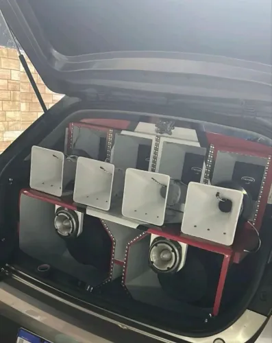 Som automotivo