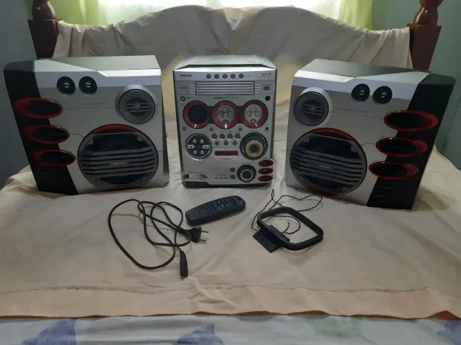 Micro System Max Sound Philips 400w RMS 6.500w PMPO. "Usado"