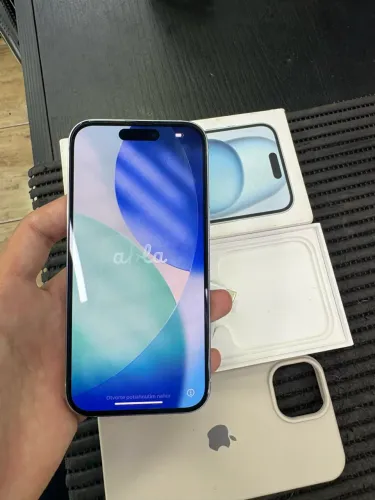 iPhone 15 novo 