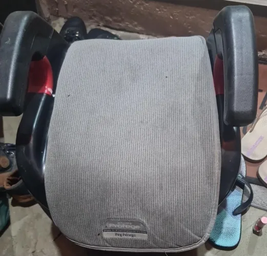 Assento de elevação, usado em bom estado