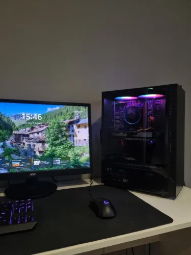 PC GAMER - RTX 4060, I3, 16GB RAM