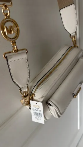 Bolsa Michael kors nova com etiqueta