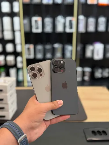 iPhone 15 Pro Max 256GB | SEMINOVO 