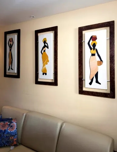 Trio de Quadros Africanos Decorativos - Silhuetas em Tela com Moldura Rústica