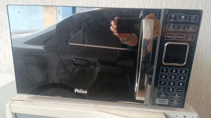 Microondas Philco 25 litros 127V em perfeito estado 