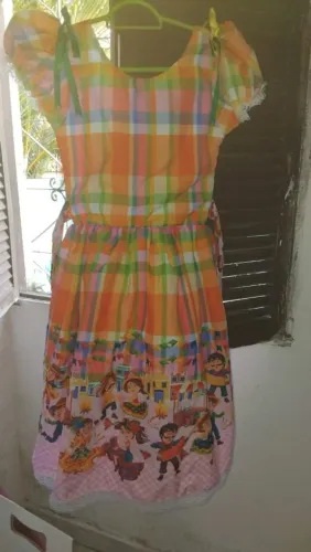 Vestido de festa infantil. 9/10 anos