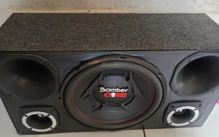 Caixa trio Bomber one 12" +módulo Taramps 