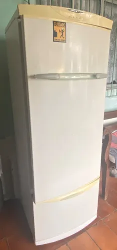 Geladeira Brastemp 360l