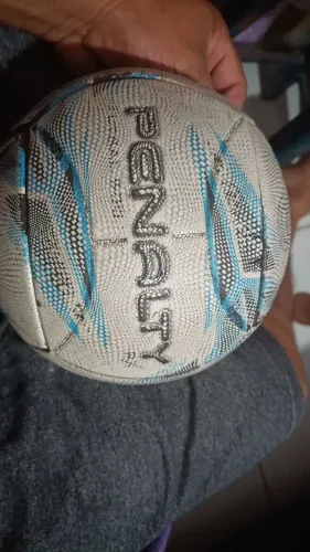 Bola