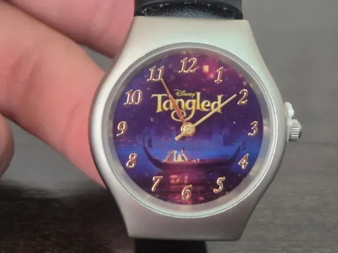 Relógio Edição Especial Lançamento Tangled / Enrolados. Couro!