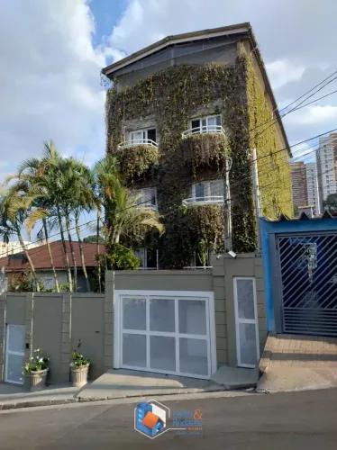 Casa para venda em Vila Morse com 9 quartos, sendo 3 suítes, 643m²