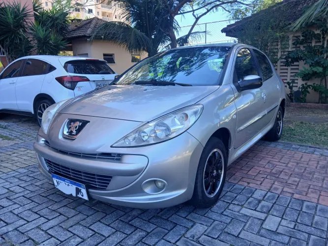 Peugeot 207 XS 1.6 Flex 16V 5P 2012