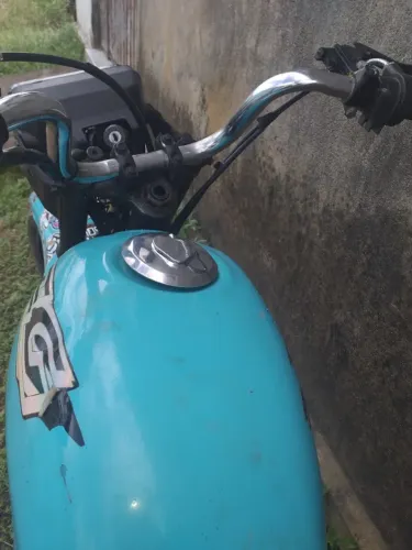 Vende se cg titan 99 Boa toda pra quem tá precisando de uma