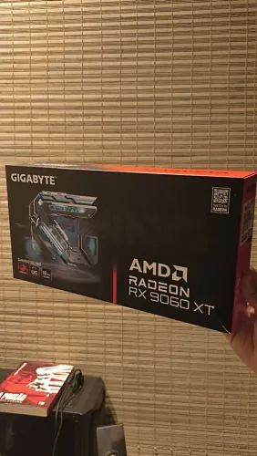 Rx 9060xt 16gb Gaming OC triple fan