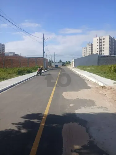 Lote no Bairro Aruana em Aracaju/SE com 160m²;