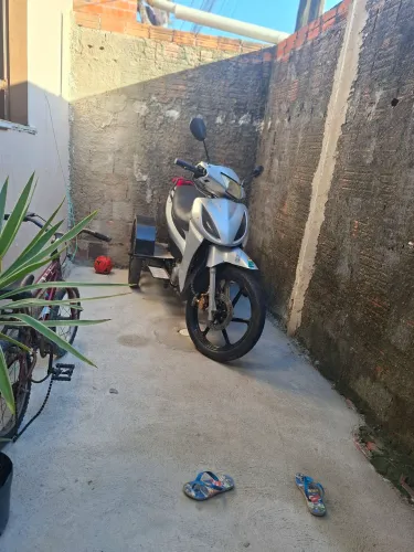 Vendo Moto Adaptada 