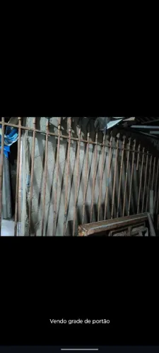Vendo grade de portão 300,00