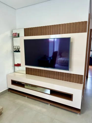 Rack com Painel e LED Grande