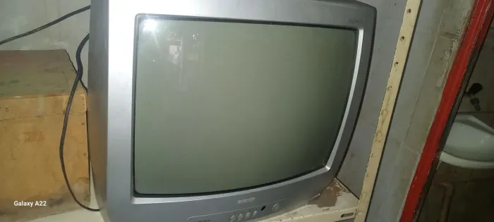 Vendo TV antiga 20polegadas 70reais 