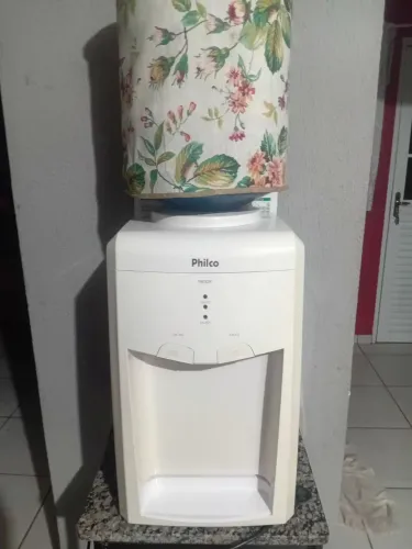 Vendo filtro elétrico da philco em ótima condição de uso