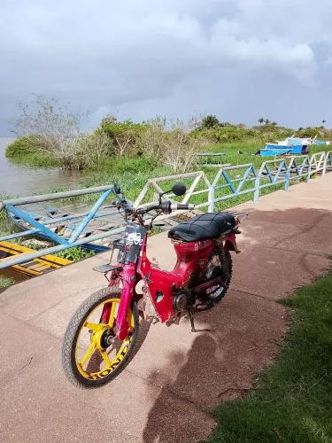 Vendo motinha trax com motor de pop 