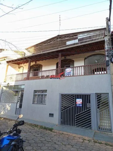 Casa Residencial para Aluguel em Viçosa-MG (Bairro Lourdes) | 3 Quartos, 1 Suíte