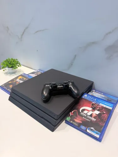 PS4 Pro 1TB (aceito trocas)