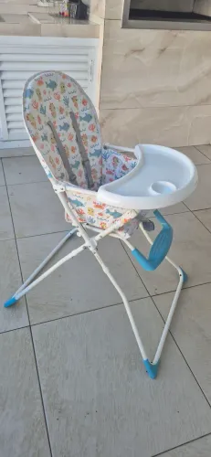 Cadeira de Alimentação Infantil