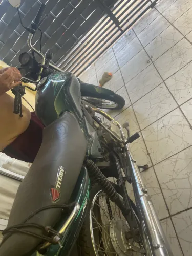 Titan 125
