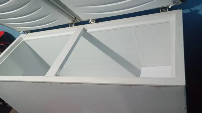 Vendo freezer ótimas condições