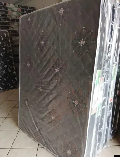 COLCHÃO DE CASAL NOVOOO